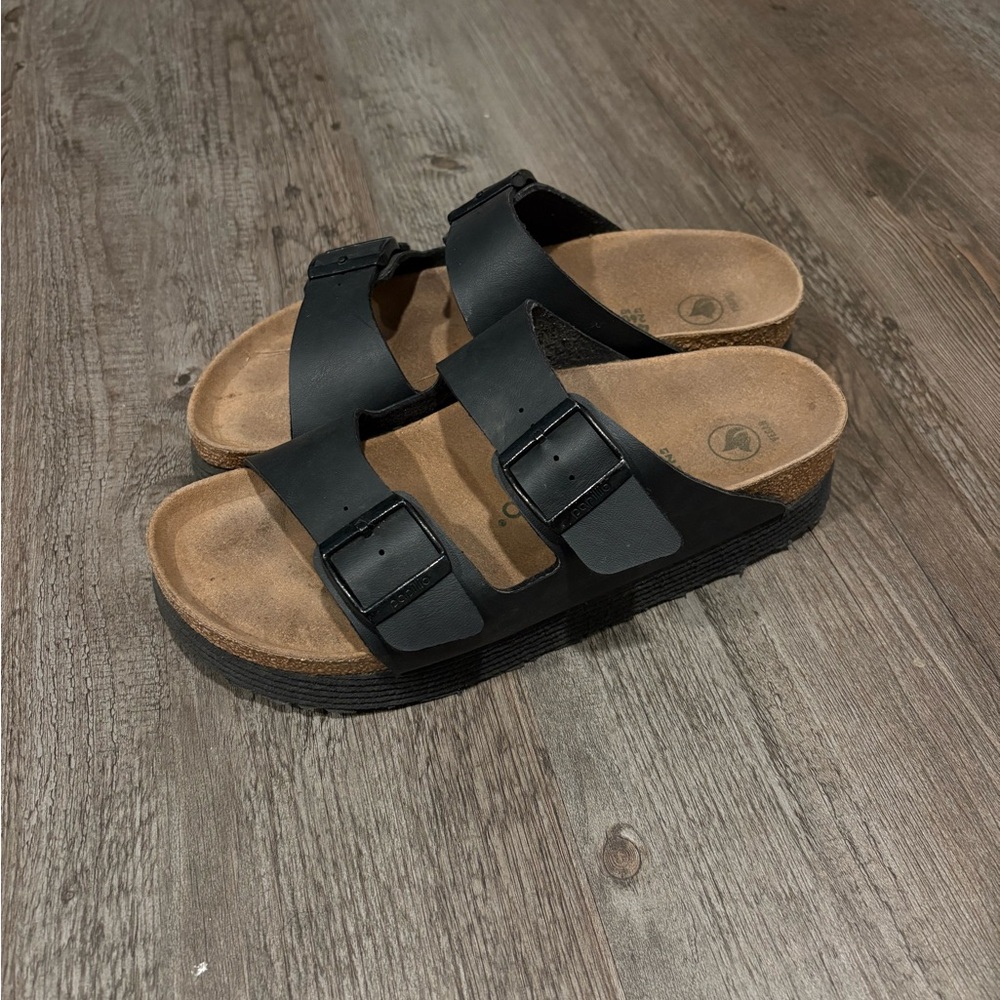 Women’s Papilio Birkenstock Black Platform Arizona Sandal Women’s size 40